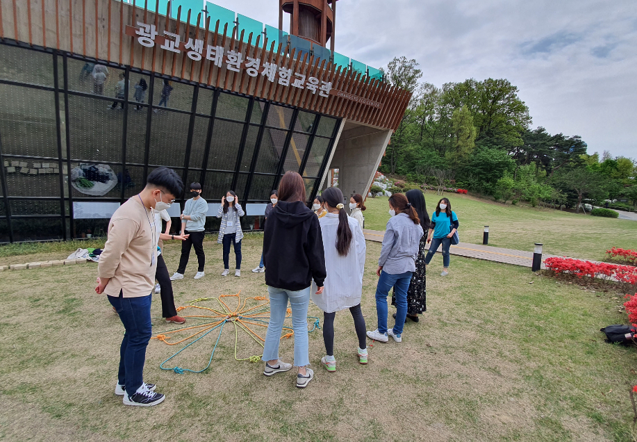 20210427_꽃과곤충.png
