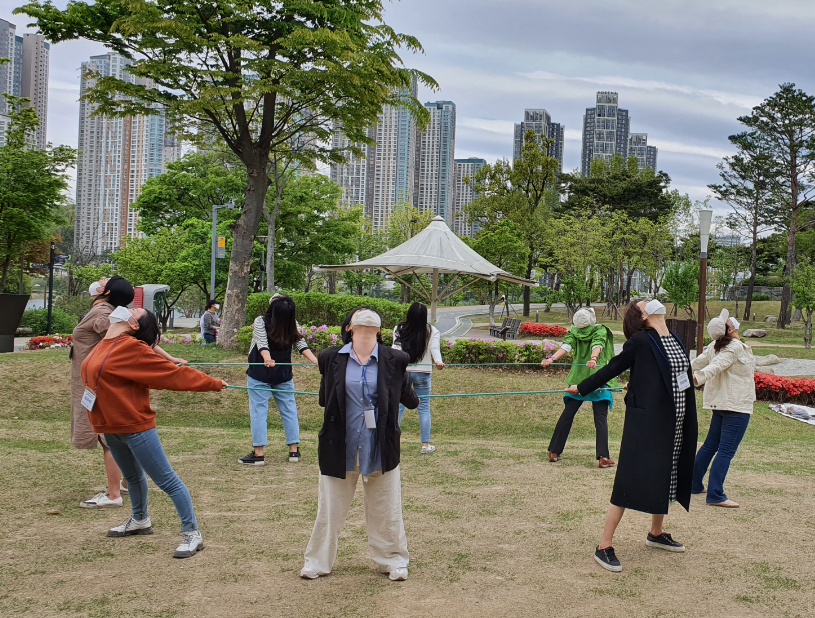 20210427_밧줄잡고팽팽.png