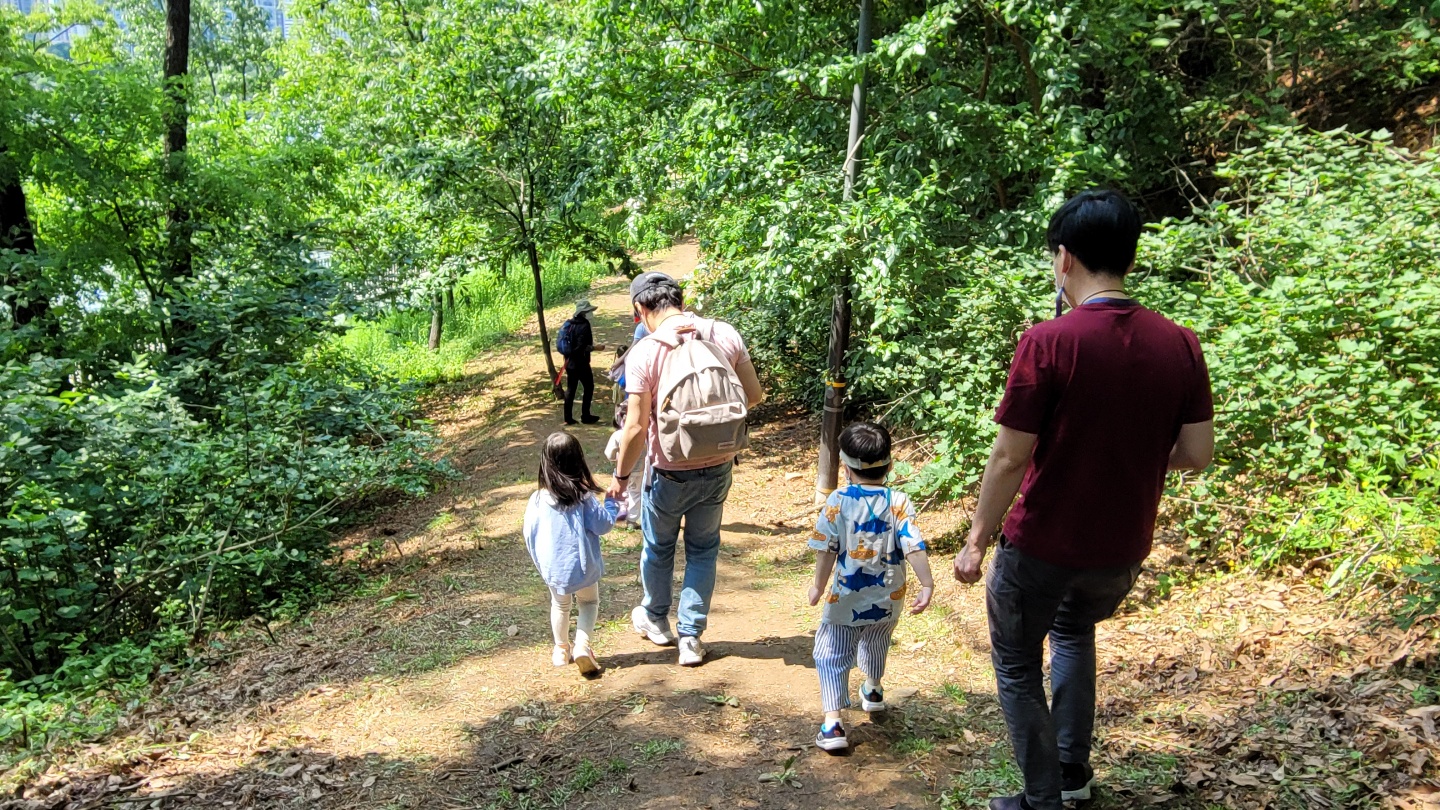 KakaoTalk_20210525_숲길산책.jpg