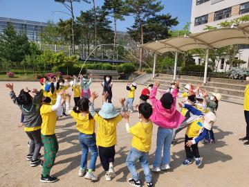 0502광교초1학년2반사진1_최진이.jpg